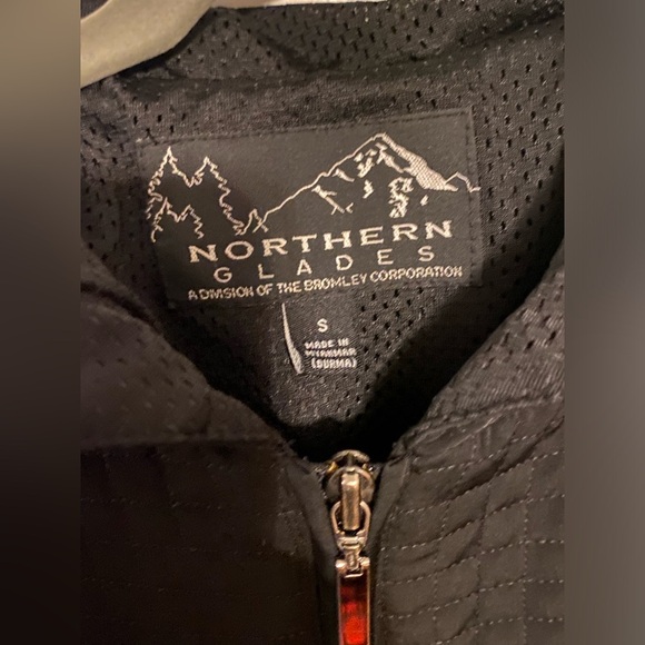 NorthernGlades Black Quilted Jacket size Small - Picture 2 of 6